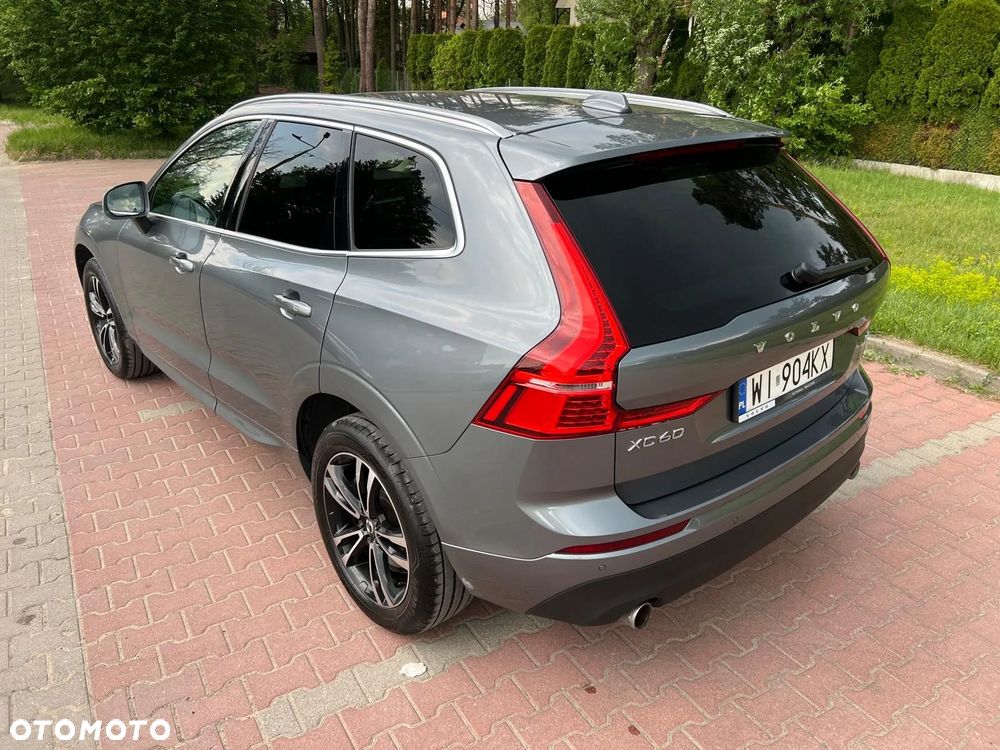Volvo XC 60 B4 B Momentum Pro - 5