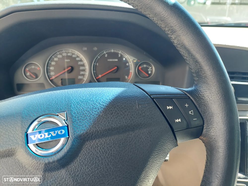 Volvo S60 2.4 D5 - 30