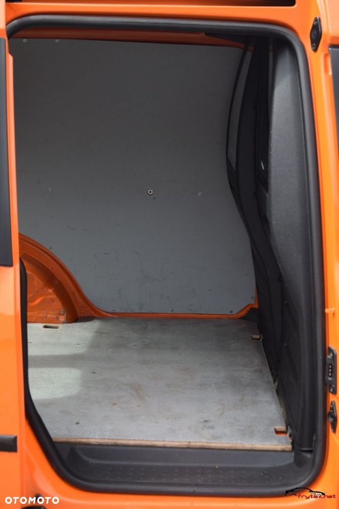 Volkswagen Caddy - 14