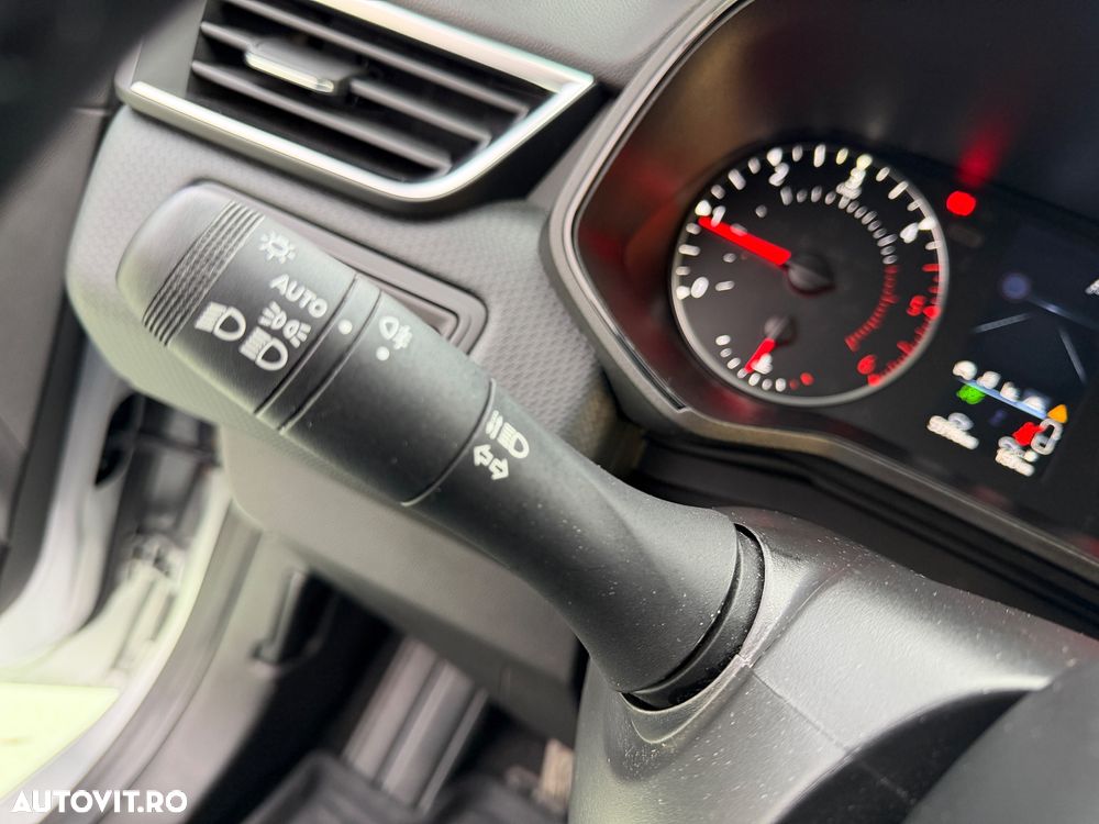 Renault Clio V Blue dCi 100 Equilibre - 16