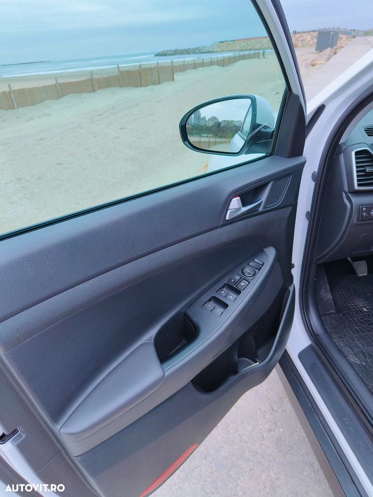 Hyundai Tucson 1.6 GDI 2WD 6MT Comfort - 13