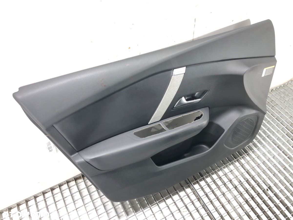 BOCZEK DRZWI LEWY PRZÓD - 260.00 PLN - CITROEN C4 III (BA_, BB_, BC_) 2020 - 2022 1.2 PureTech 130 - 2