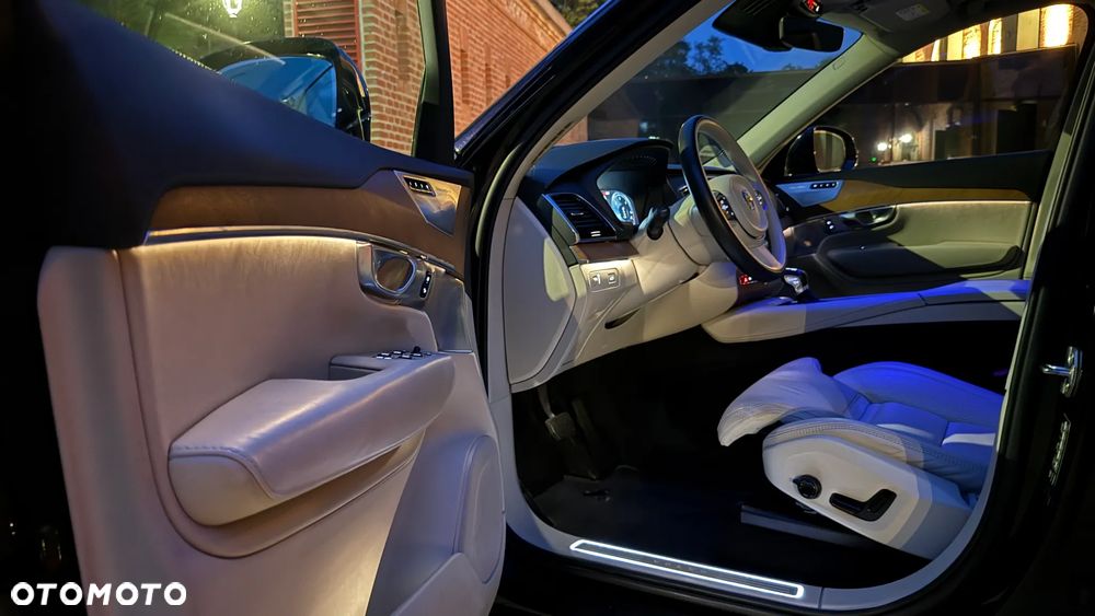 Volvo XC 90 D5 AWD Inscription 7os - 26