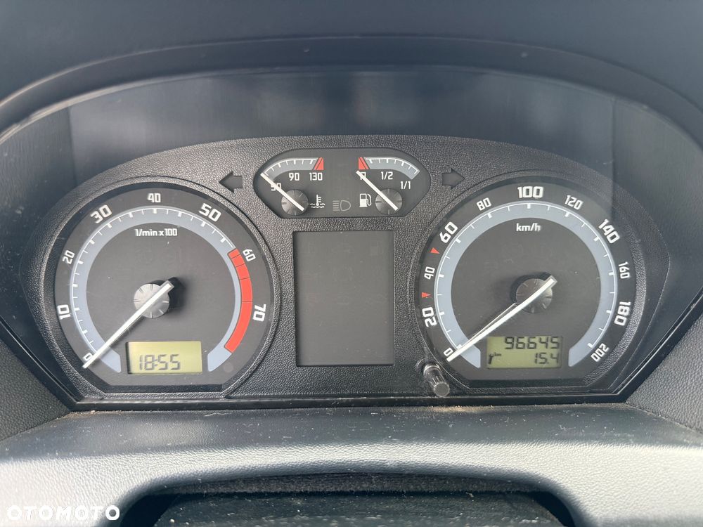 Skoda Fabia 1.2 12V Ambiente - 6