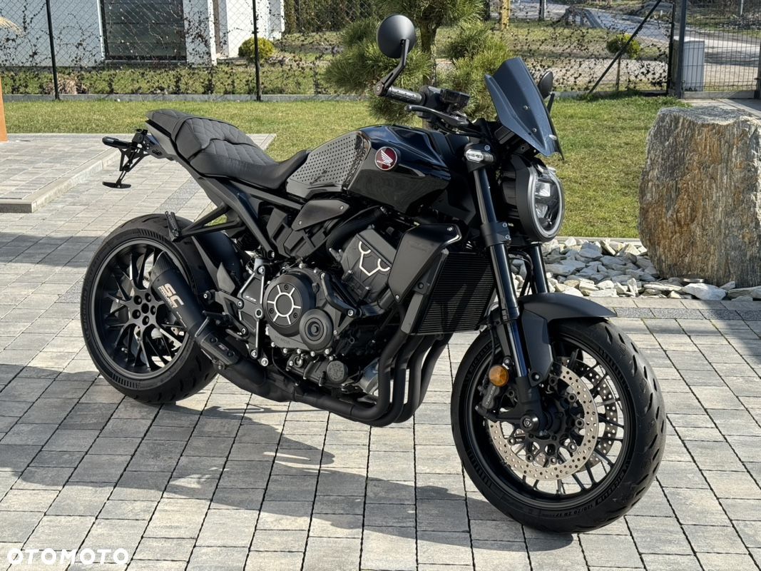 Honda CB - 1