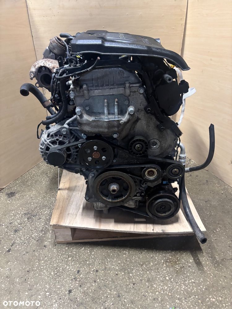 Silnik kompletny  1.6 CRDI D4FB Kia Hyundai  2011 film video 115 ps ceed spectra soul cerato - 1