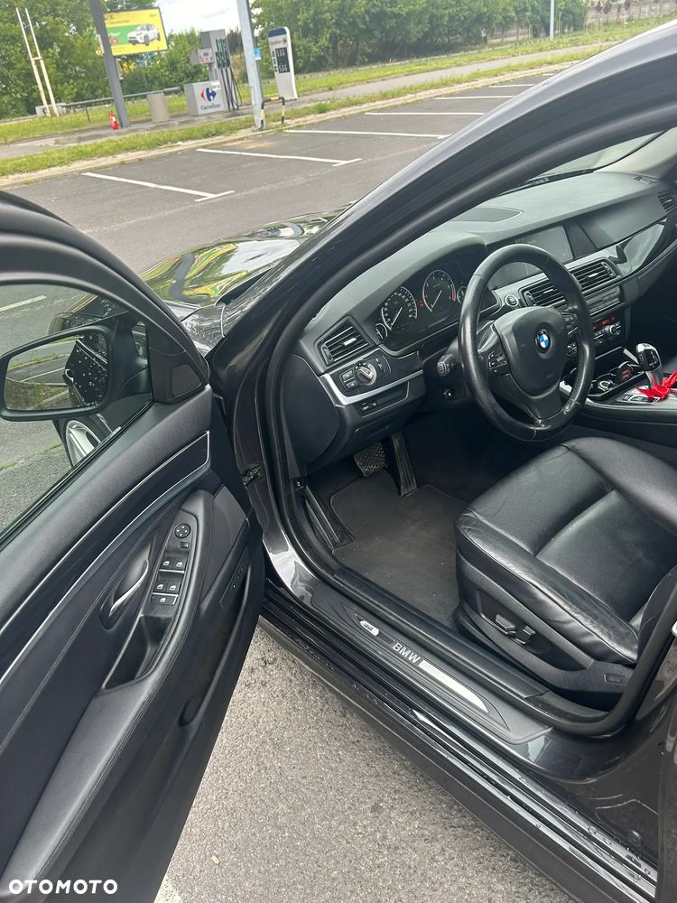BMW Seria 5 520d - 7