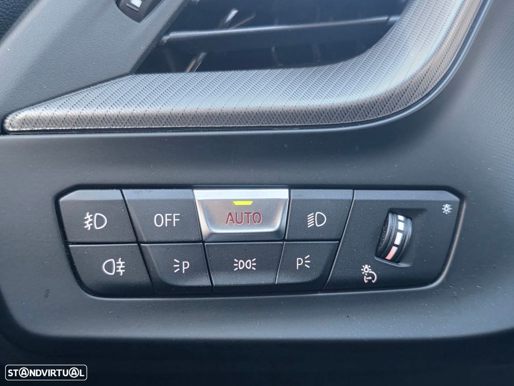 BMW 116 d Pack Desportivo M Auto - 21