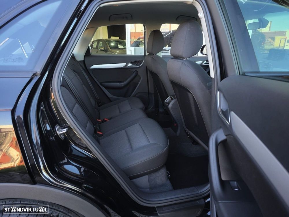 Audi Q3 2.0 TDI Design - 25