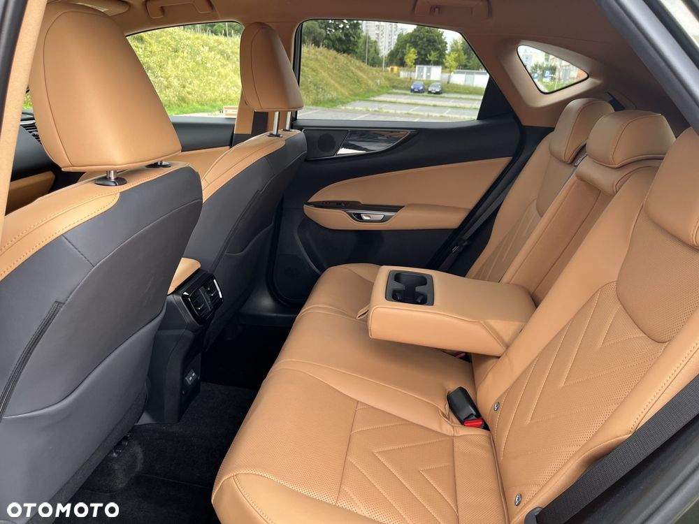 Lexus NX 350h Prestige AWD - 17