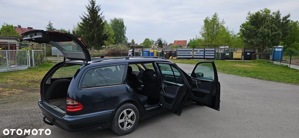 Mercedes-Benz Klasa E 220 T CDI Classic - 13
