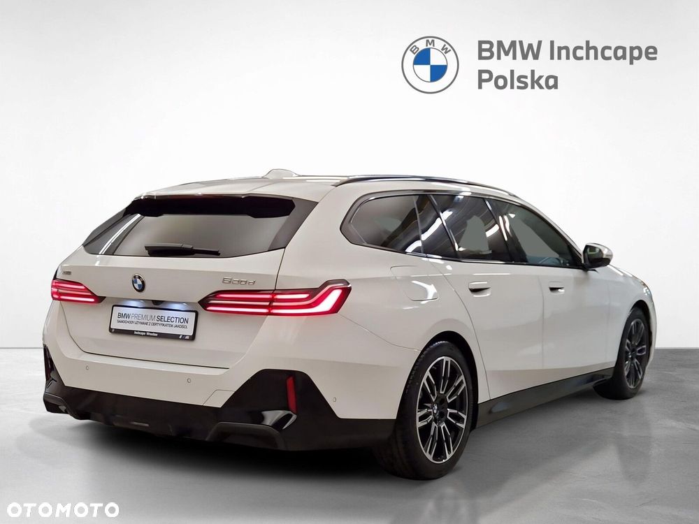 BMW Seria 5 520d xDrive mHEV M Sport - 6