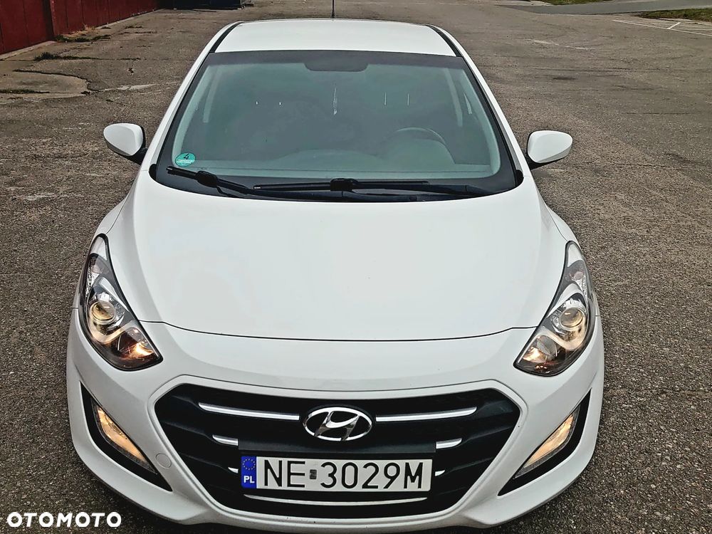 Hyundai i30 blue 1.6 GDI Passion - 14