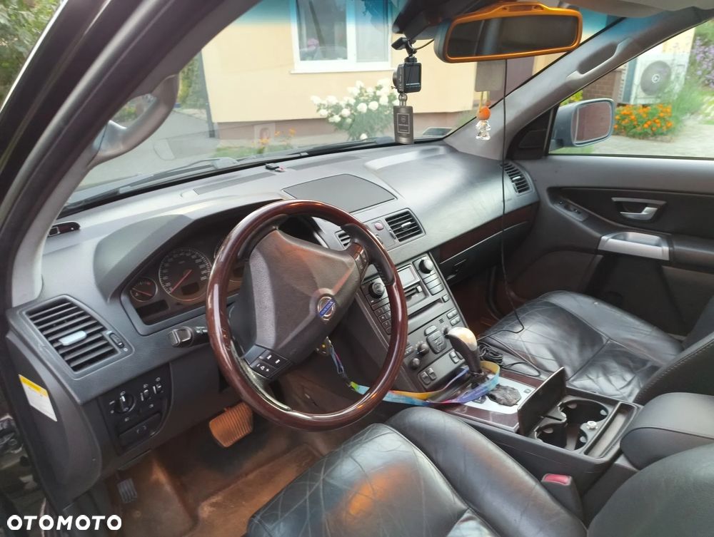 Volvo XC 90 2.4 D5 - 6