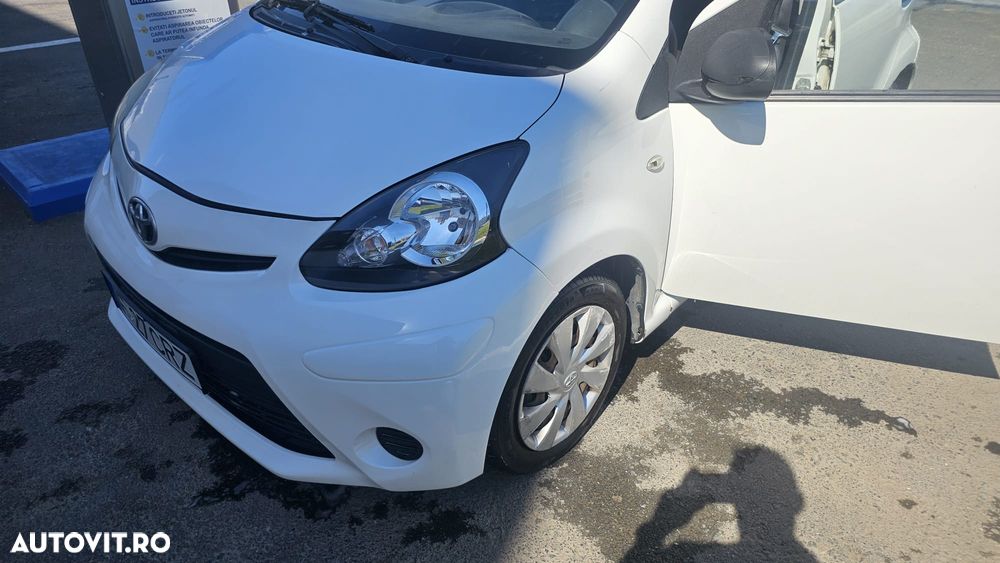 Toyota Aygo 1.0 Luna - 2
