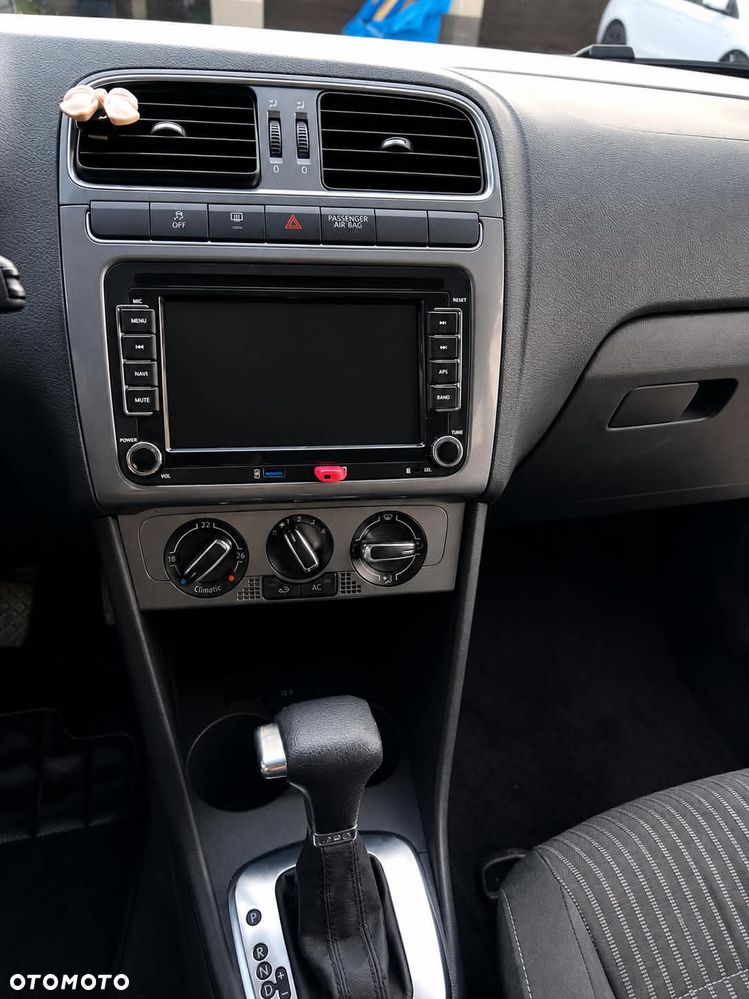 Volkswagen Polo - 10