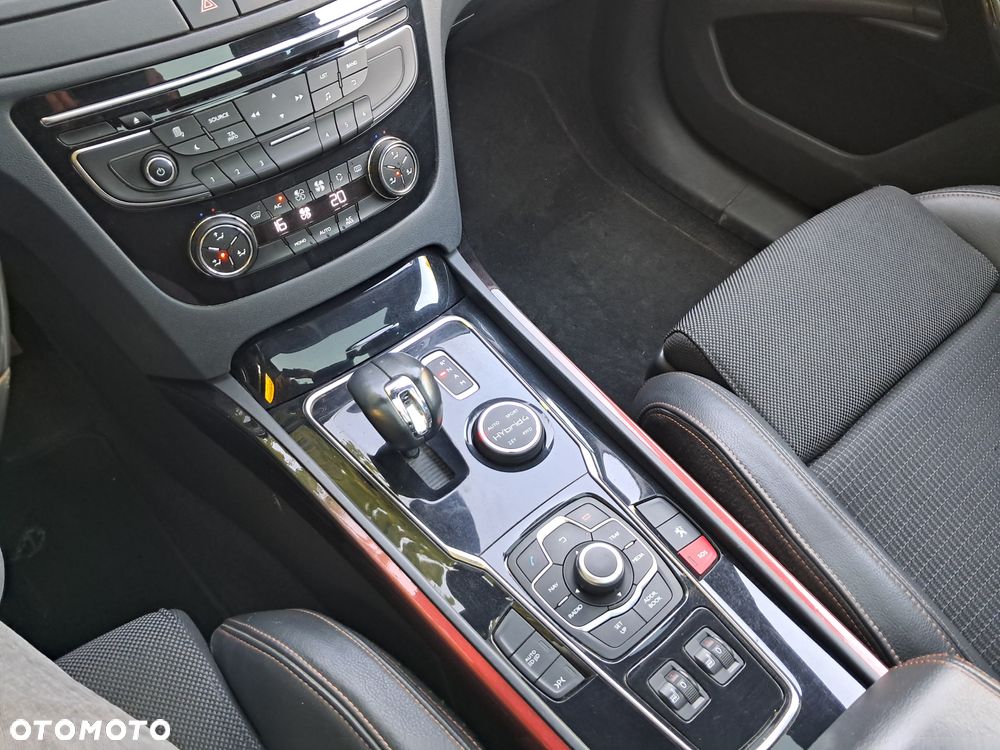 Peugeot 508 RXH Hybrid4 - 20