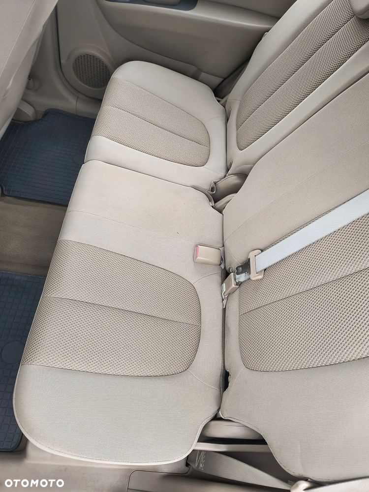 Kia Carens 2.0 CRDi Voyage - 17