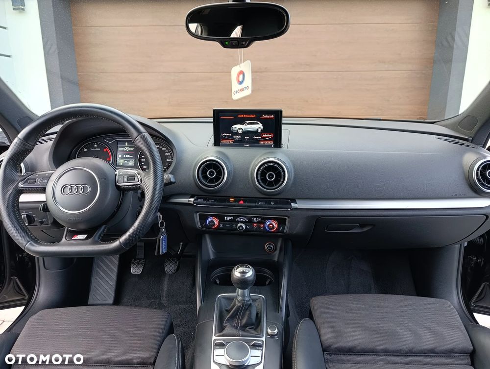 Audi A3 Sportback 2.0 TDI S line Sportpaket - 29