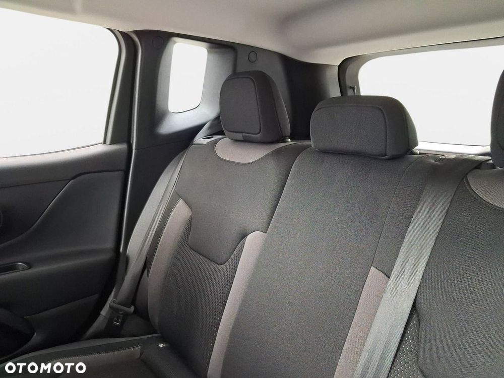 Jeep Renegade - 13