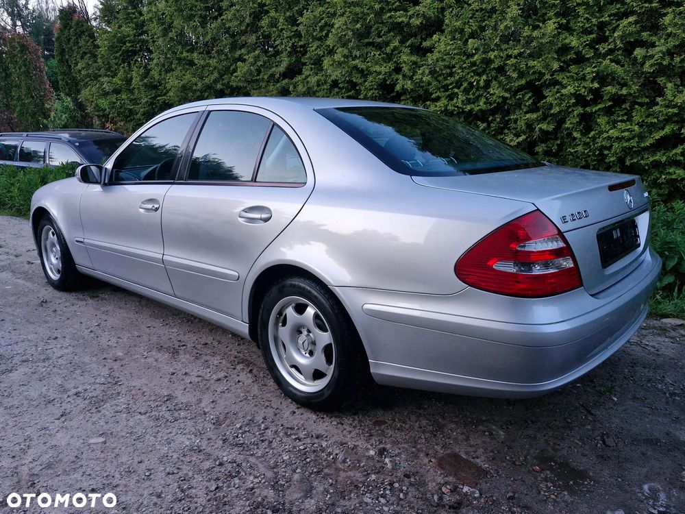 Mercedes-Benz Klasa E 200 Kompressor Automatik Elegance Sport Edition - 16