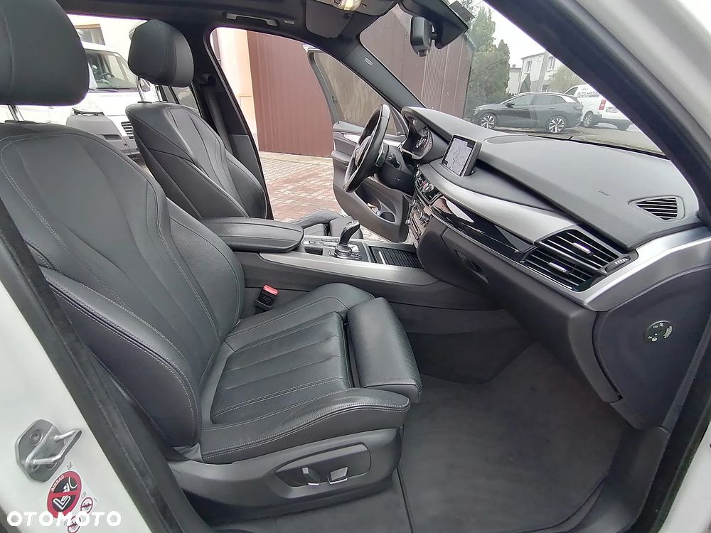 BMW X5 xDrive25d - 29