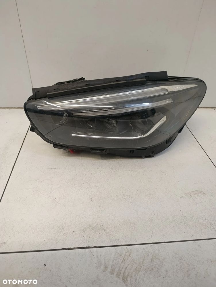 Lampa reflektor full led lewy przód eu Mercedes B klasa W247 247
