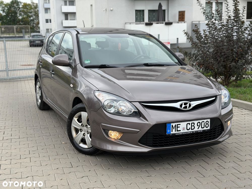 Hyundai i30 1.4 FIFA WM Edition - 17