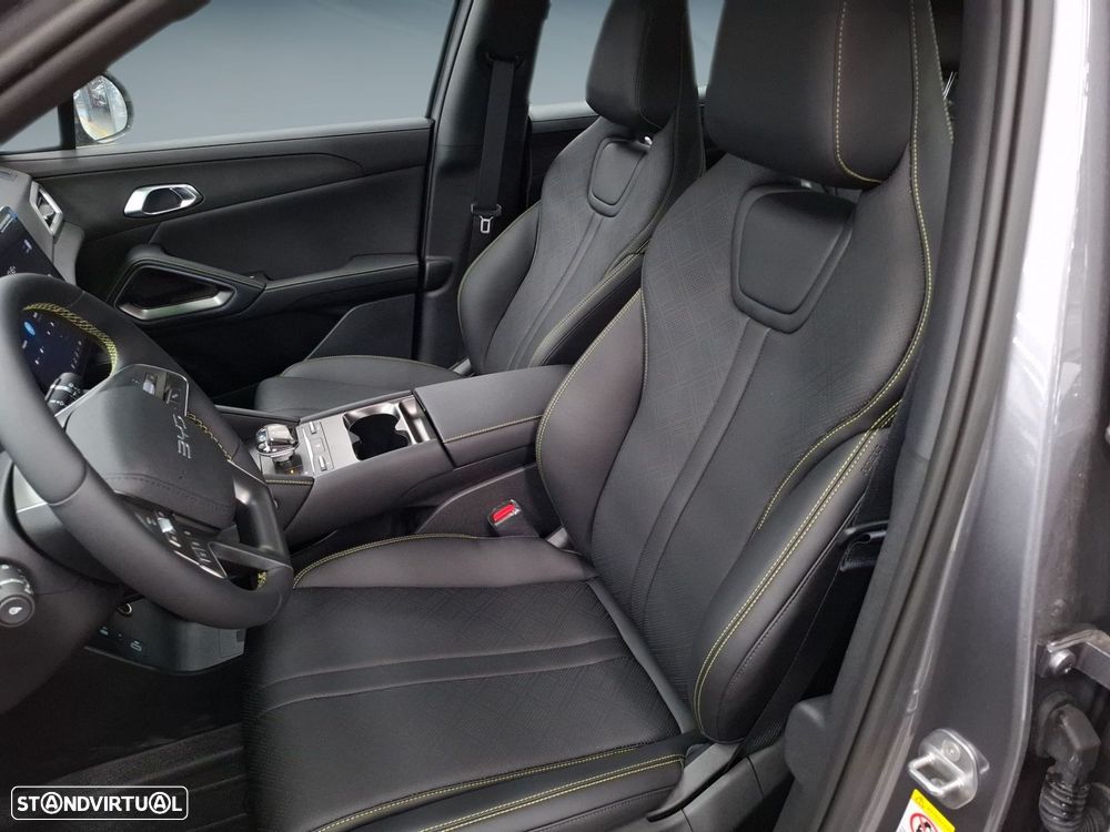BYD Atto 2 1.5 DM-i Boost - 11