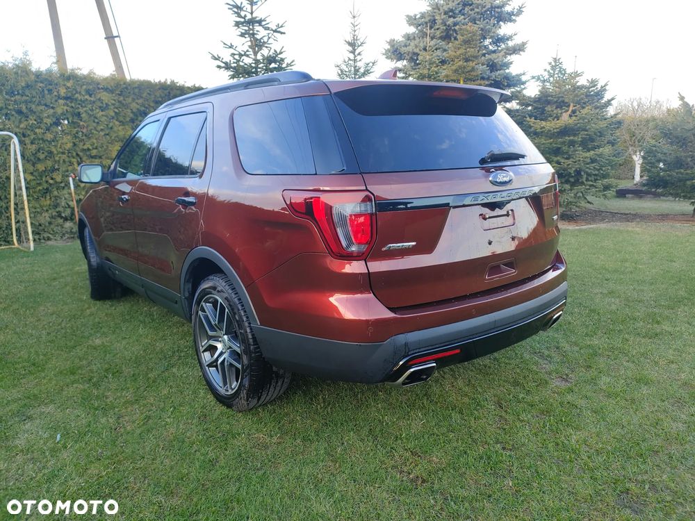 Ford Explorer - 8