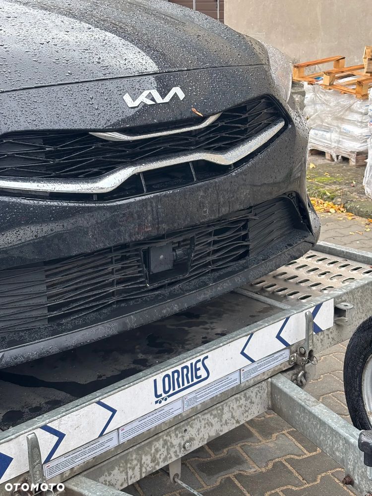 Kia Ceed 1.5 T-GDI Business Line Plus DCT - 10