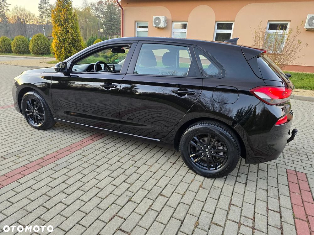 Hyundai i30 1.4 Passion - 16