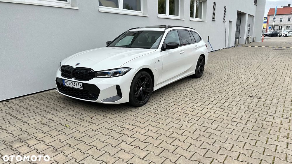 BMW Seria 3 330e M Sport sport - 3