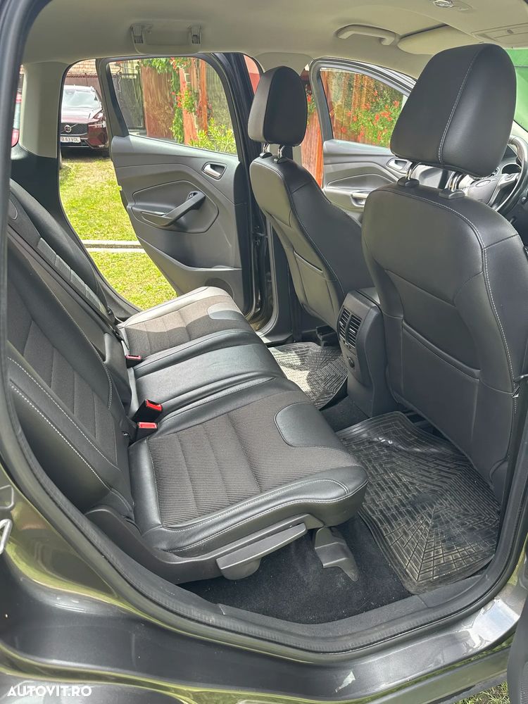 Ford Kuga 2.0 TDCi 4WD Titanium - 26