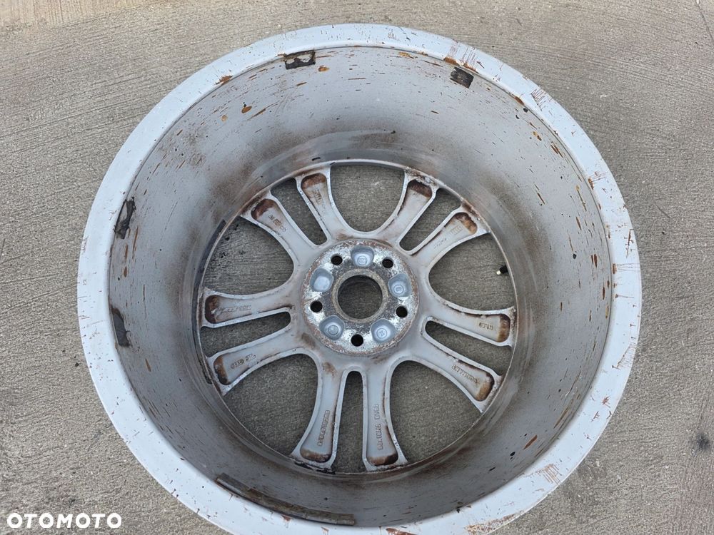 FELGA ALUMINIOWA AUDI TT 8J VW SEAT 9.0J R18 ET52 8J0601025S S14/26 - 8