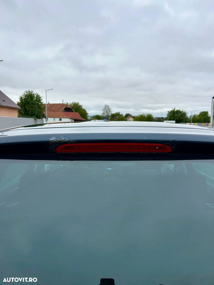 Volkswagen Golf - 8