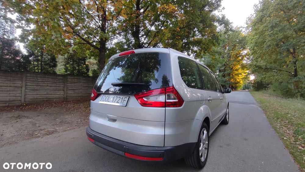 Ford Galaxy 2.0 TDCi Ghia - 31