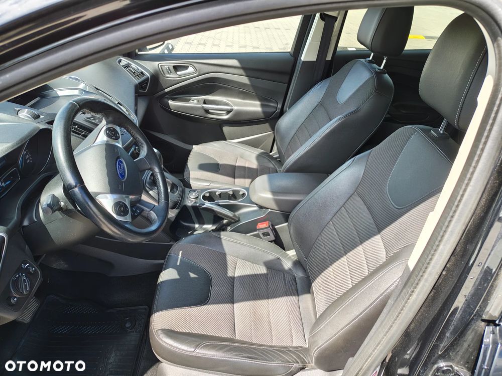 Ford Kuga 2.0 TDCi 4WD Titanium - 16
