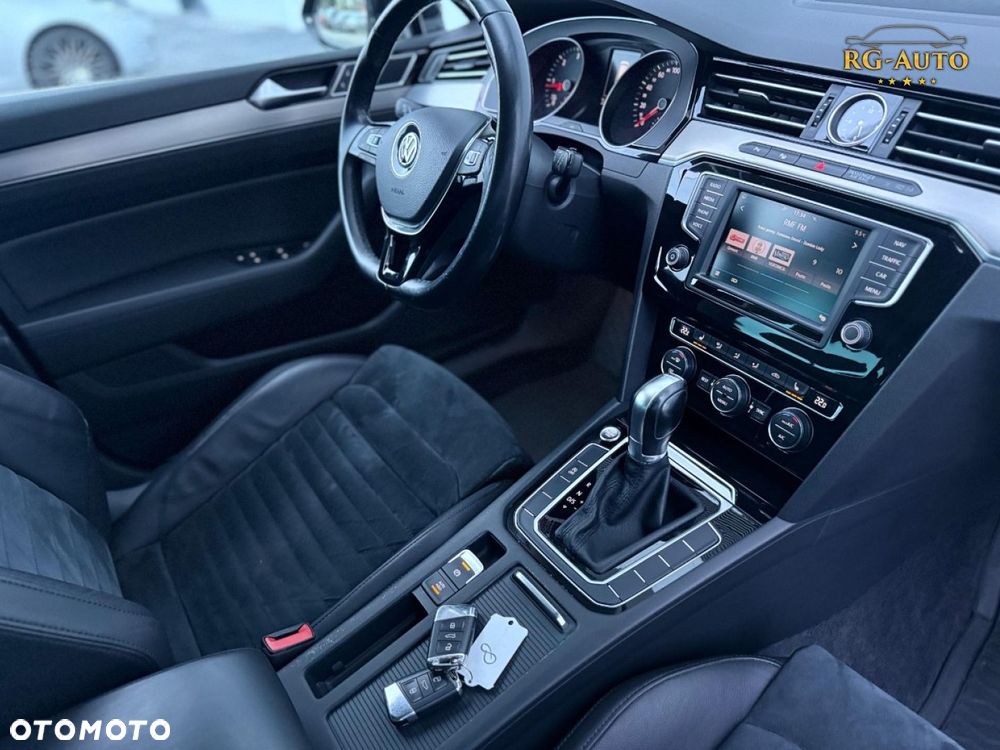 Volkswagen Passat - 27