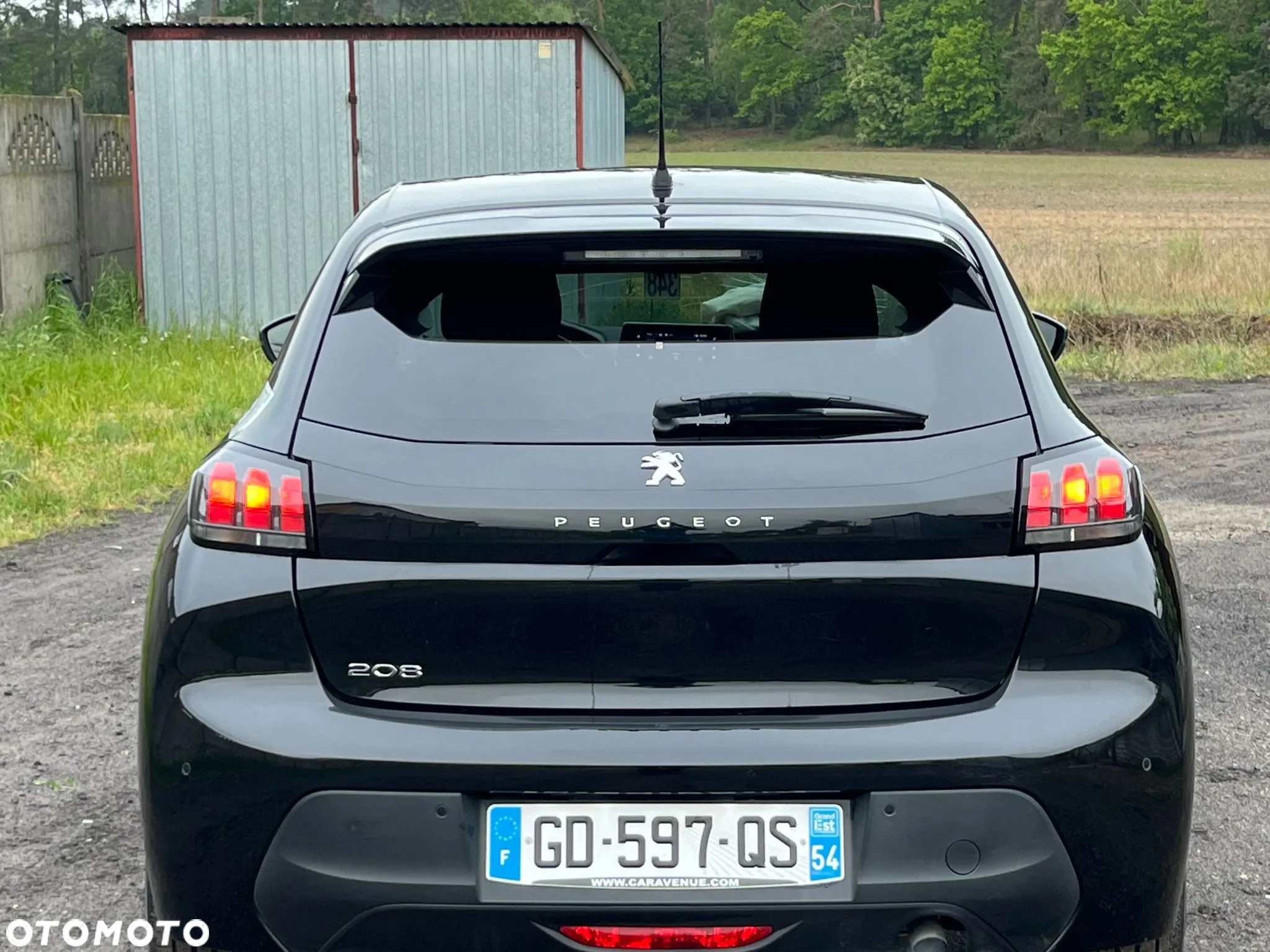 Peugeot 208 - 28