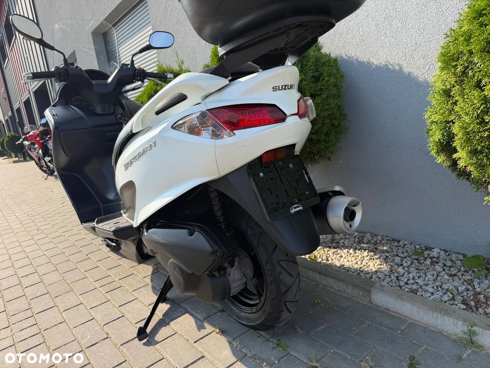Suzuki Burgman - 36