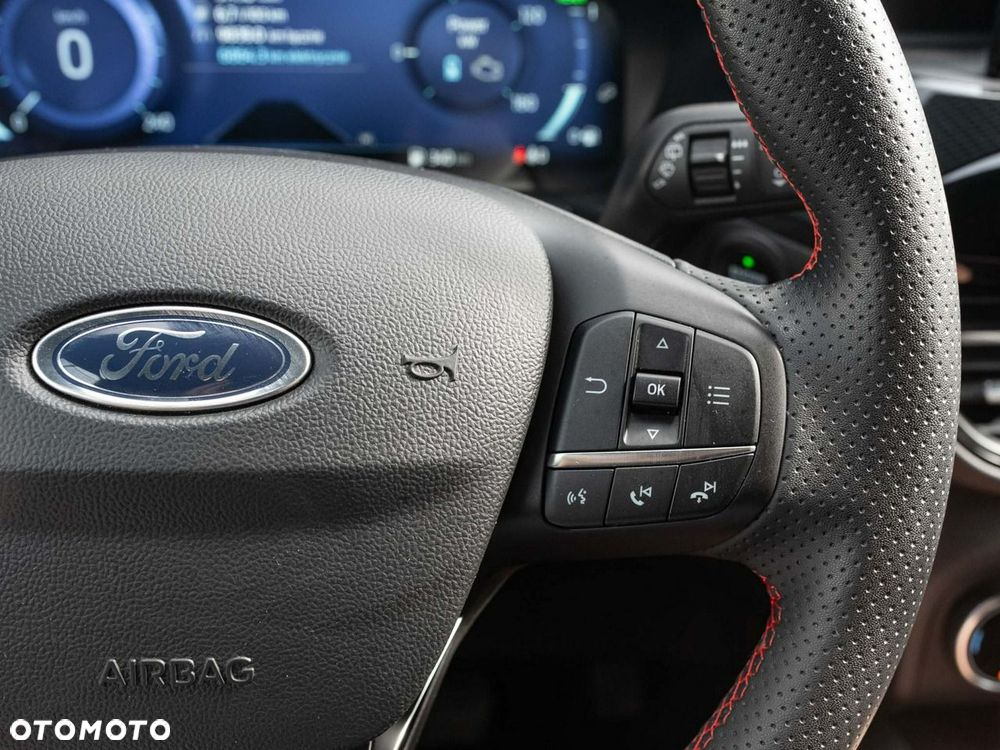 Ford Kuga - 14