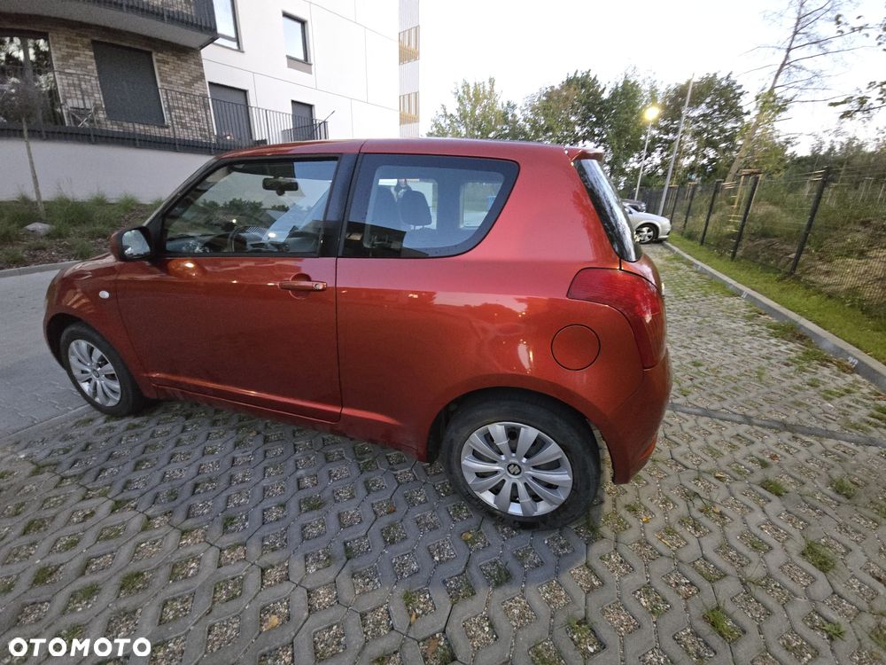 Suzuki Swift - 6