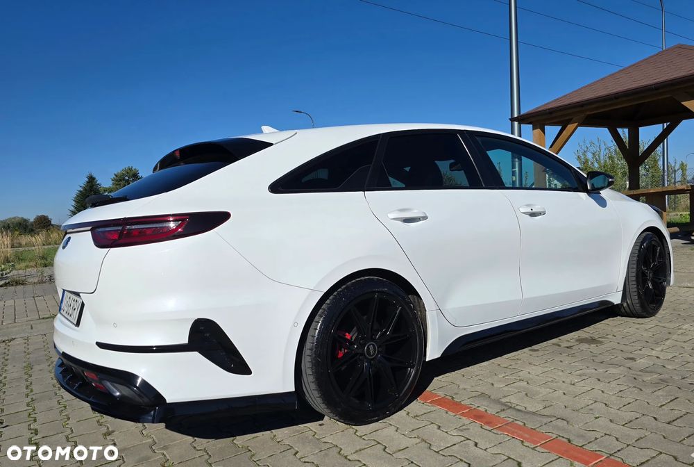 Kia ProCeed - 6