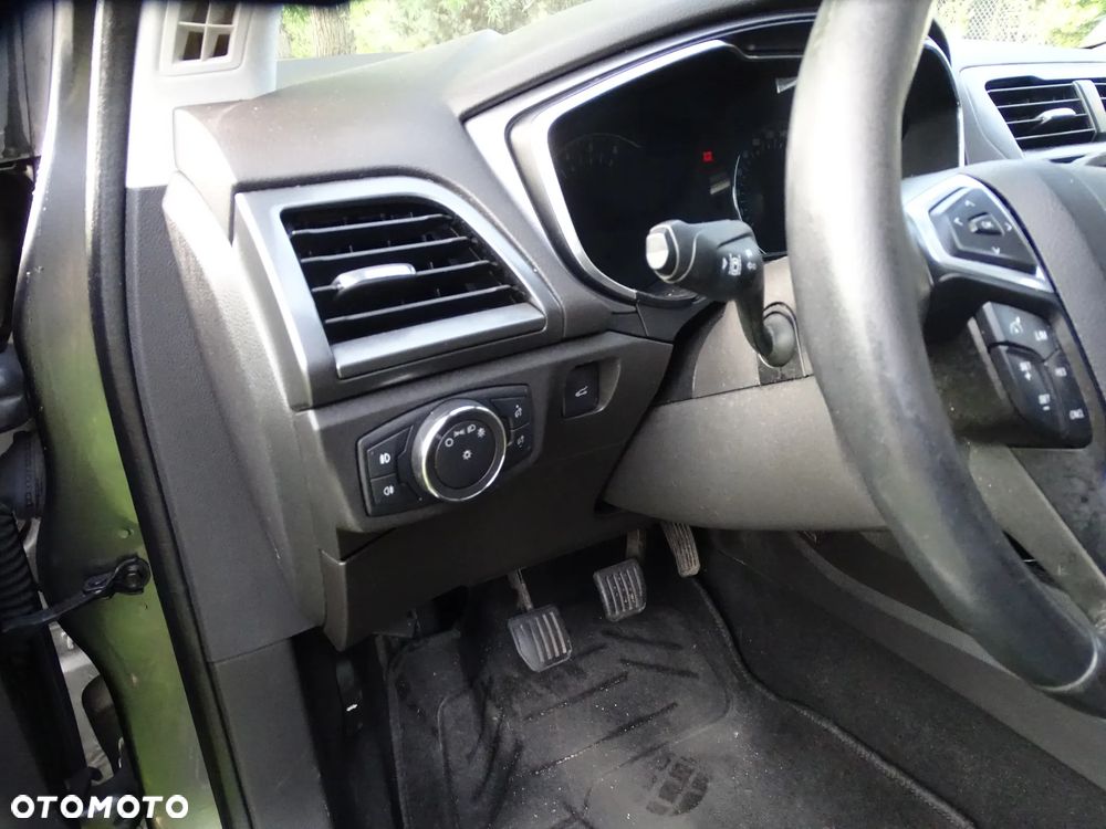 Ford Mondeo 2.0 TDCi Titanium - 12