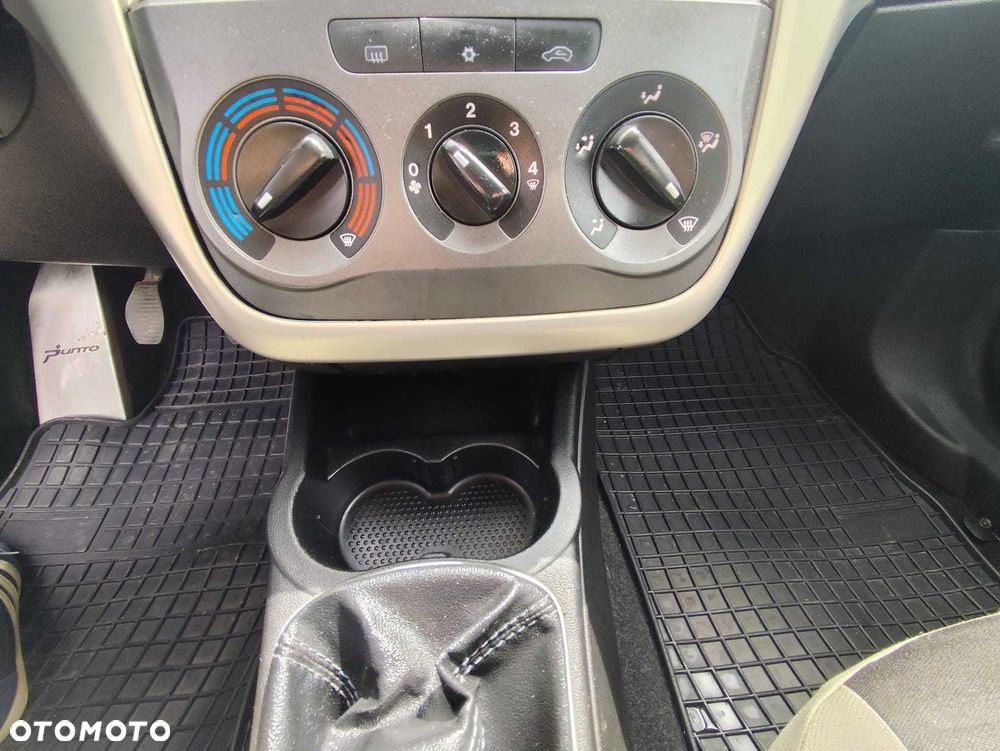 Fiat Grande Punto - 4