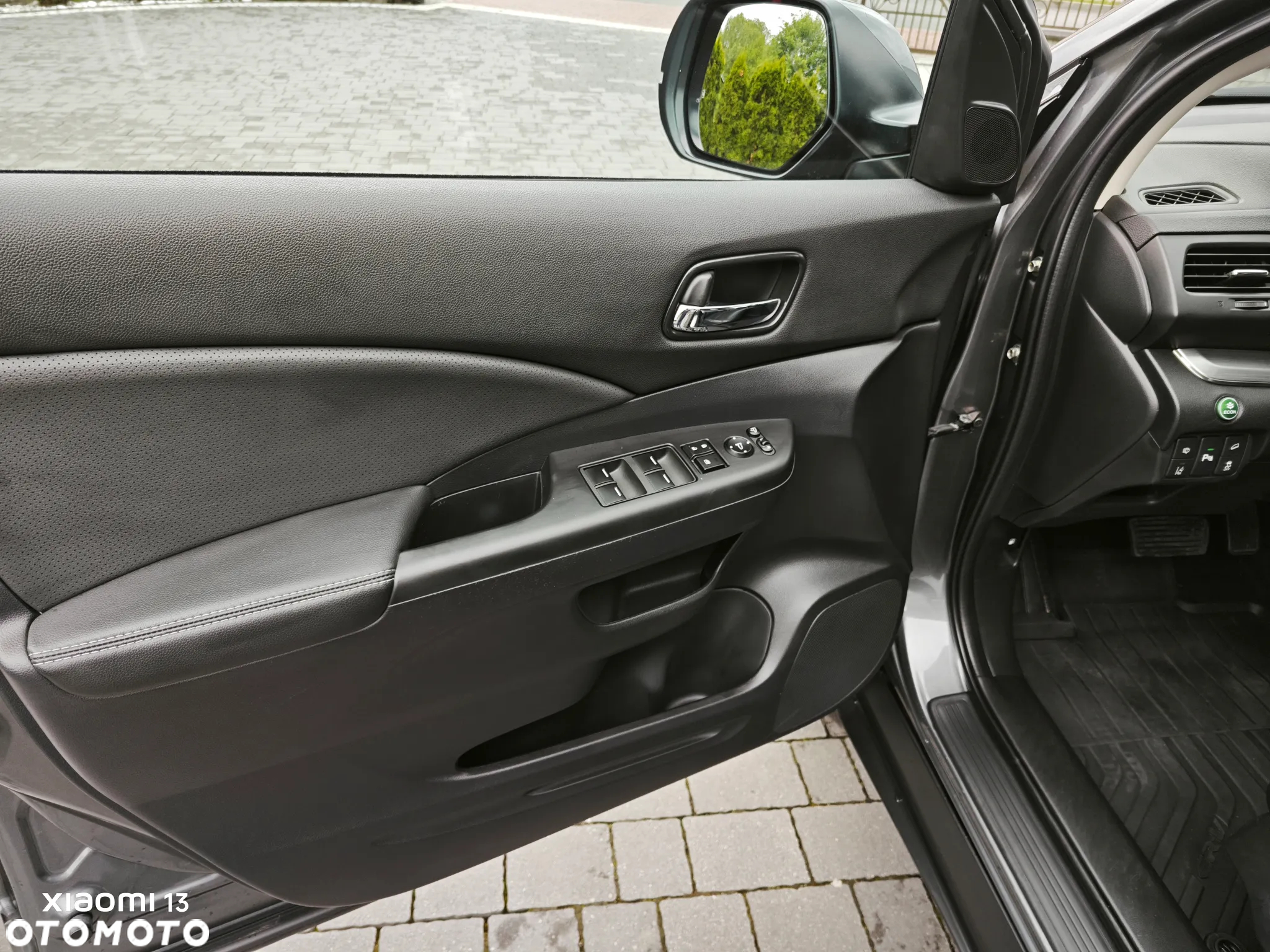 Honda CR-V 2.0i-VTEC 4WD Automatik Lifestyle Plus - 23