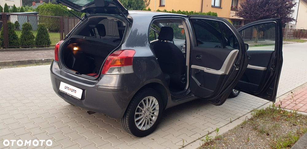 Toyota Yaris 1.33 VVT-i Sol - 22