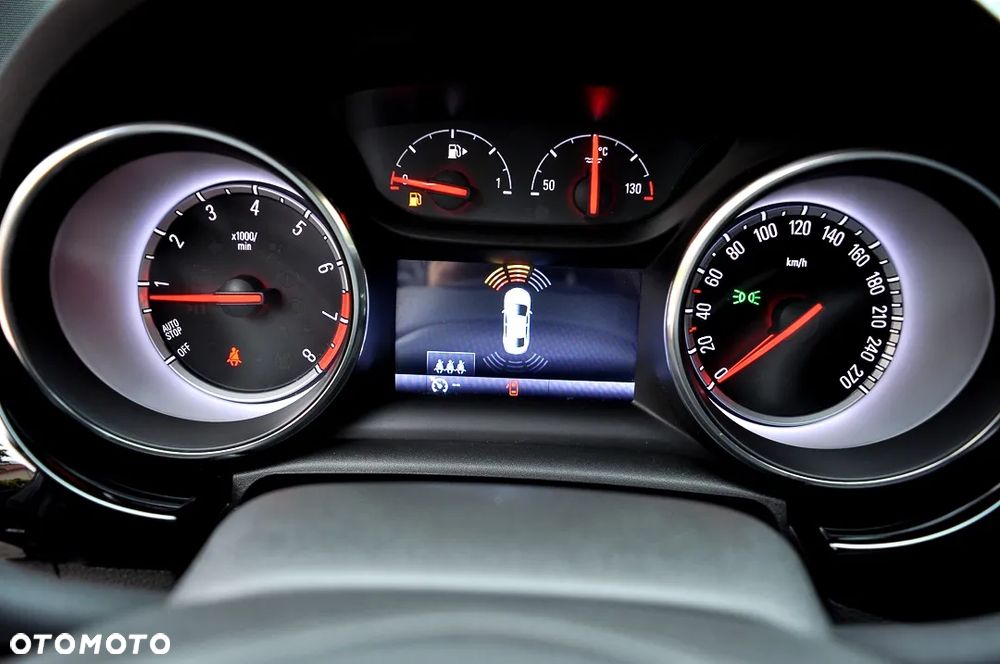 Opel Astra 1.4 Turbo Sports Tourer Dynamic - 33