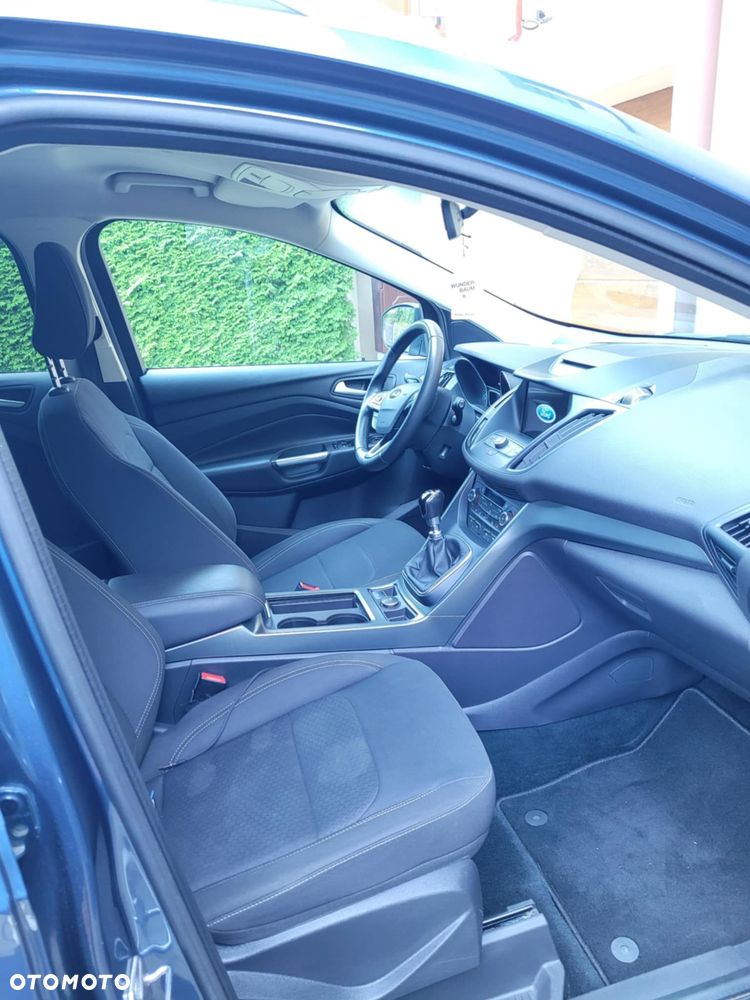 Ford Kuga 1.5 EcoBoost FWD Edition ASS MMT6 - 4